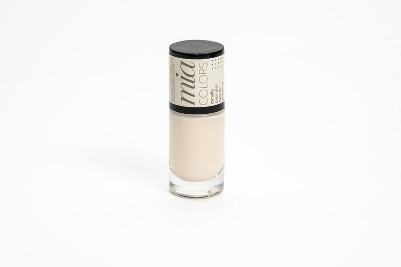 Esmalte-De-Uñas-Tratamiento-Base-De-Porcelana