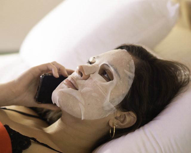 Mascarilla-Facial-Hyaluronic-Essence-Mask