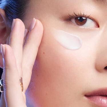 Contorno-De-Ojos-Rellenador-Efecto-Lifting-Renergie-Yeux