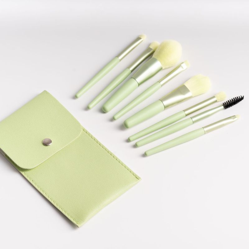 Kit-De-Brochas-Para-Maquillaje-Con-Estuche-Verde