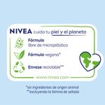 Crema-Hidratante-de-Dia-Essentials-Con-Vitamina-E-y-FPS-15-