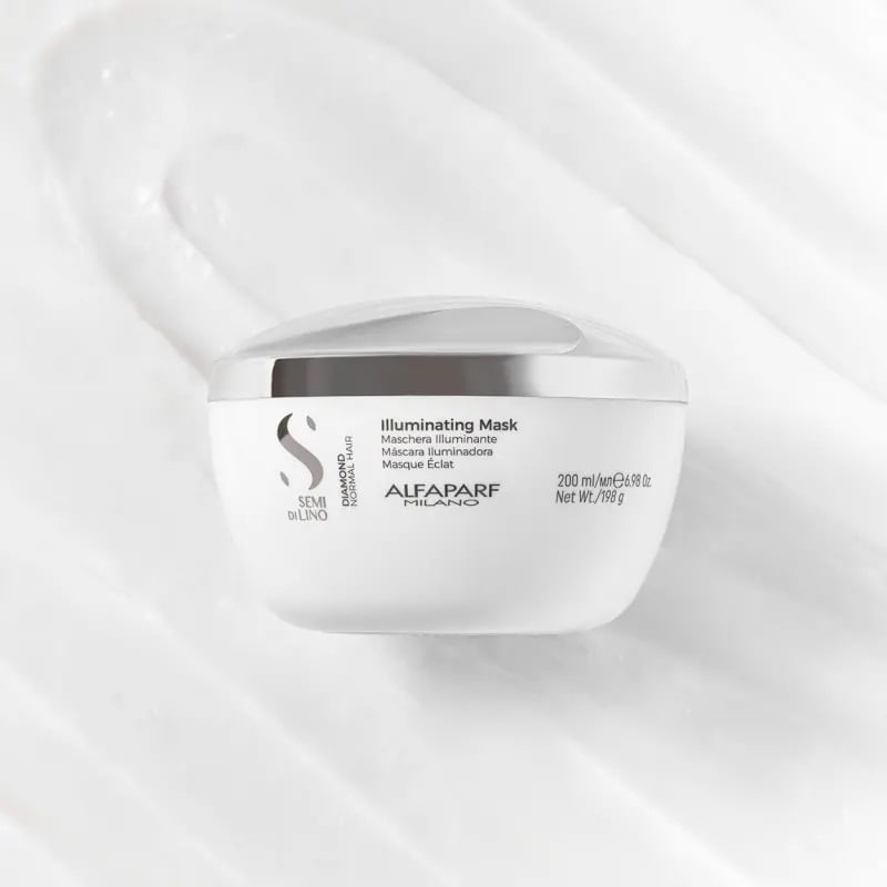 Mascara-Semi-Di-Lino-Diamond-Illuminating-Mask